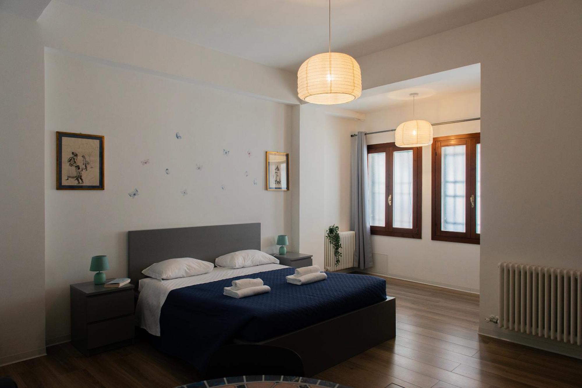 Twin Grande, Grazioso Pied-A-Terre A Venezia Apartment Bagian luar foto